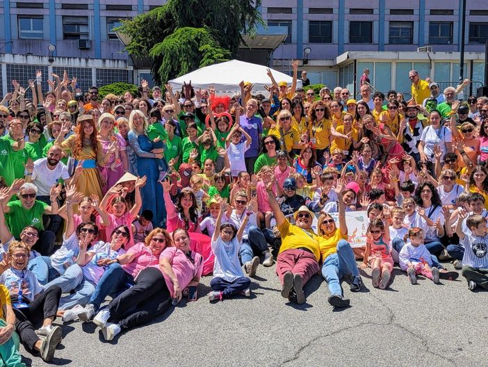 Giornata di gioco e sfide tra associazioni di volontariato in piazza Polonia e dento il Regina Margherita Giornata di gioco e sfide tra associazioni di volontariato in piazza Polonia e dento il Regina Margherita