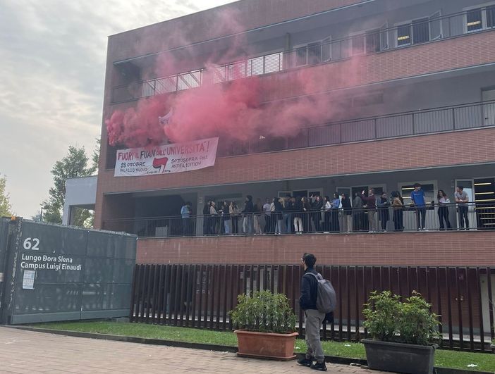 striscione anti fuan