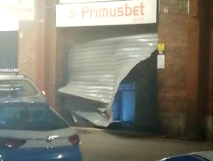 spaccata in via chiesa della salute spaccata in via chiesa della salute