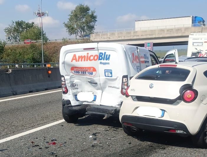 Incidente sulla tangenziale di Torino: 4 auto coinvolte, feriti i 4 conducenti