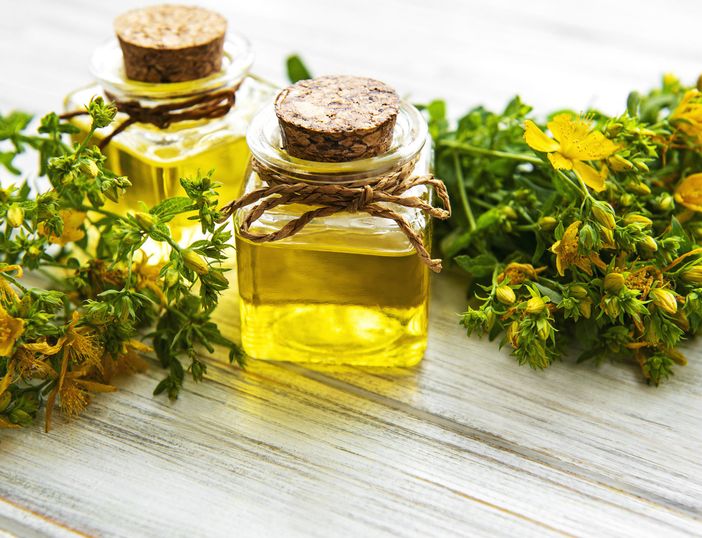 I benefici dell’olio di iperico
I consigli d’uso di Fab SMS I benefici dell’olio di iperico
I consigli d’uso di Fab SMS