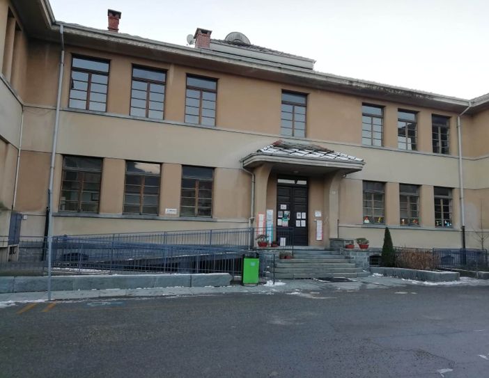 In partenza il cantiere in via Tegas: bambini e insegnanti dovranno cambiare ingresso