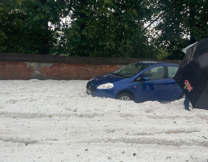 Santena chiede lo stato di calamità naturale dopo la grandinata di mercoledì Santena chiede lo stato di calamità naturale dopo la grandinata di mercoledì