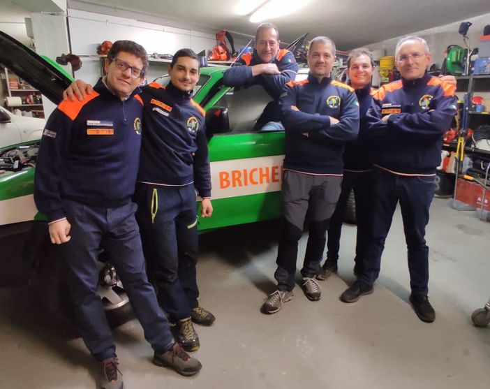 Da sinistra Stefano Bruno Franco, Costantin Cristian Moales, Flavio Bocco, Guido Turinetto, Patrick Aglì e Boris Bruno Da sinistra Stefano Bruno Franco, Costantin Cristian Moales, Flavio Bocco, Guido Turinetto, Patrick Aglì e Boris Bruno