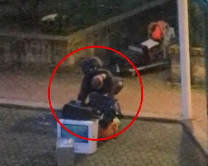 Un frame del video
