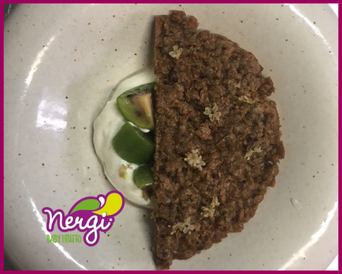 Mercoledì Veg: Nergi, panna acida e cialda al muscovado Mercoledì Veg: Nergi, panna acida e cialda al muscovado