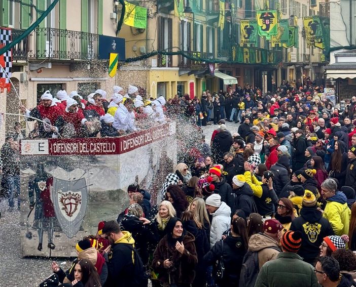 Grandine sul carnevale di Ivrea