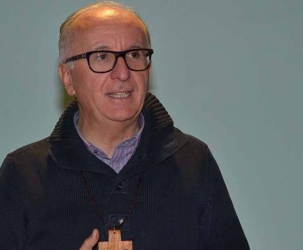 “Piena solidarietà e sostegno al vescovo Derio Olivero”