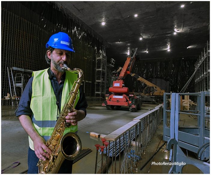 Il cantiere della metro si trasforma in un palco Jazz