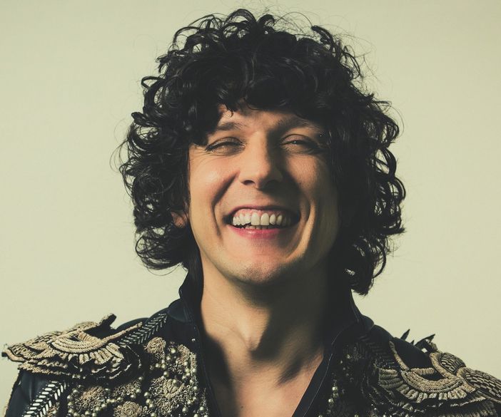 Ermal Meta in concerto a Carmagnola con il suo tour "Non mi avete fatto niente"