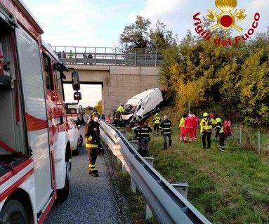 Carrù, grave incidente stradale: uno dei deceduti era di Volpiano