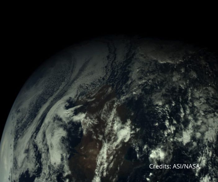 Credits: ASI/NASA Credits: ASI/NASA