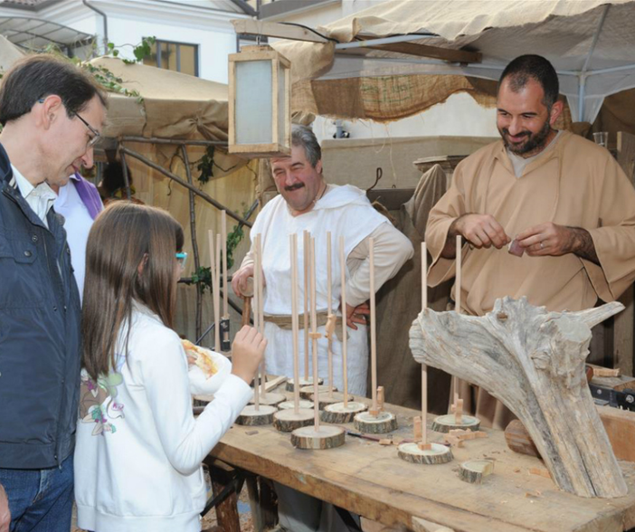 Vuoi vivere l’atmosfera del Medioevo con i tuoi bambini? Vieni ad Asti ad Arti e Mercanti!