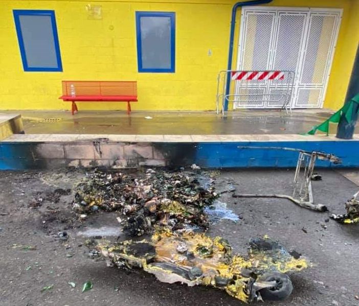 danni e devastazione al Boschetto danni e devastazione al Boschetto