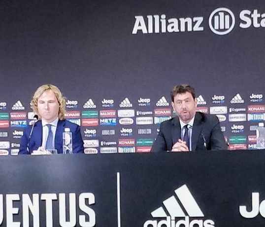 Manovra stipendi, Juventus deferita: "Non fu leale". Salta l'ipotesi patteggiamento Manovra stipendi, Juventus deferita: "Non fu leale". Salta l'ipotesi patteggiamento