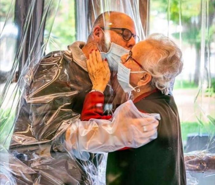 stanza degli abbracci