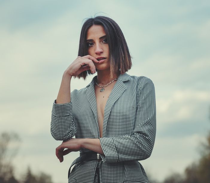 Cantautrice originaria di Torino Cantautrice originaria di Torino