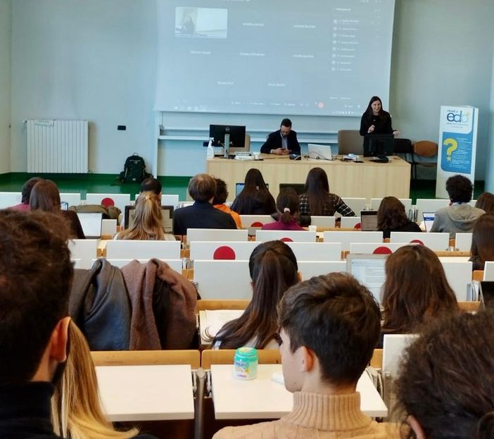 Edo, inaugurato lo sportello sulla Ue al Campus Einaudi Edo, inaugurato lo sportello sulla Ue al Campus Einaudi