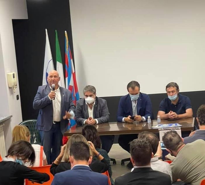 Paolo Frija confermato segretario della sezione della Lega di Rivarolo Canavese Paolo Frija confermato segretario della sezione della Lega di Rivarolo Canavese