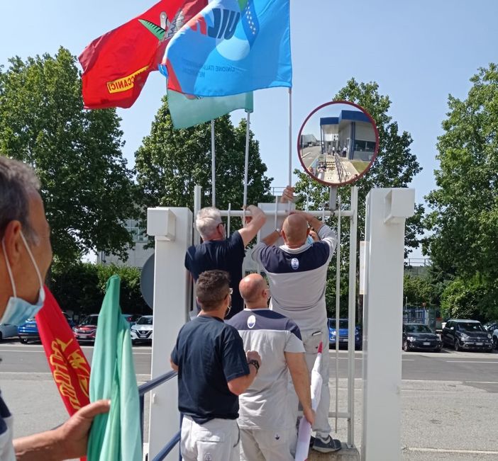 protesta maserati grugliasco protesta maserati grugliasco