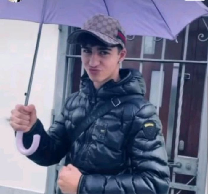 Lorenzo, morto a soli 14 anni dopo una serata tra amici Lorenzo, morto a soli 14 anni dopo una serata tra amici