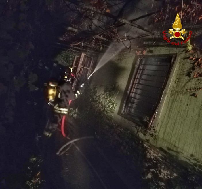 Incendio nella notte in un capanno di Villardora Incendio nella notte in un capanno di Villardora