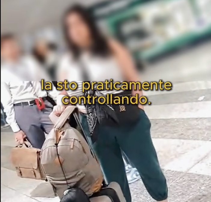 Docente torinese di Extinction rebellion bloccata a Malpensa perché ritenuta pericolosa: "È la terza volta in 6 mesi" [VIDEO]