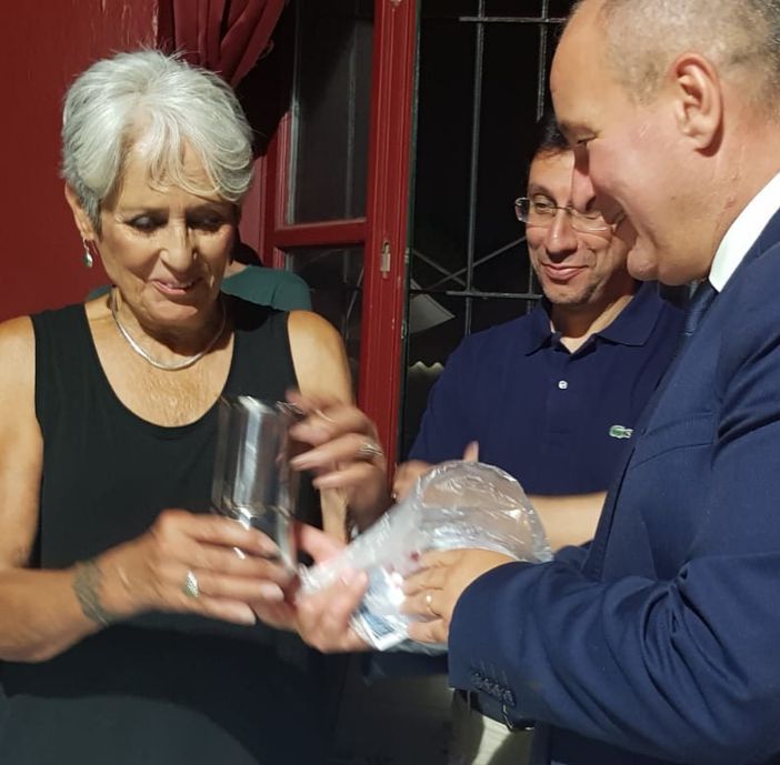 Da Woodstock a Collegno: ieri alla Lavanderia a Vapore l'ultimo concerto italiano di Joan Baez