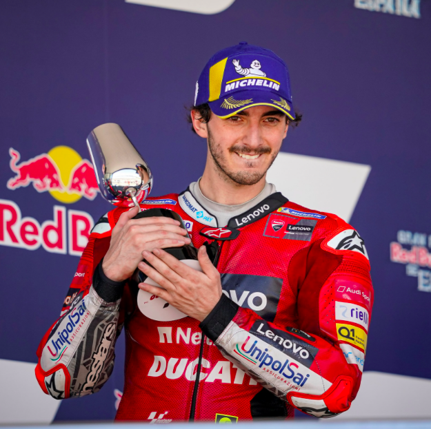Chivasso festeggia Francesco "Pecco" Bagnaia campione del mondo Chivasso festeggia Francesco "Pecco" Bagnaia campione del mondo