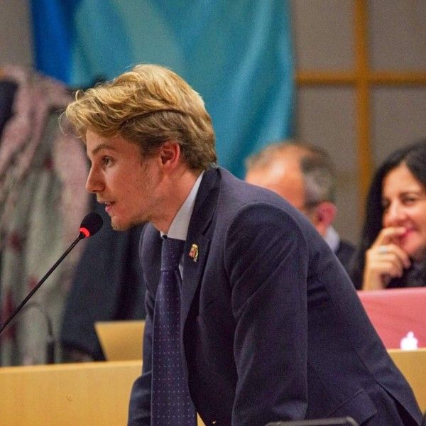 Il consigliere di Settimo denuncia Conte e Draghi Il consigliere di Settimo denuncia Conte e Draghi