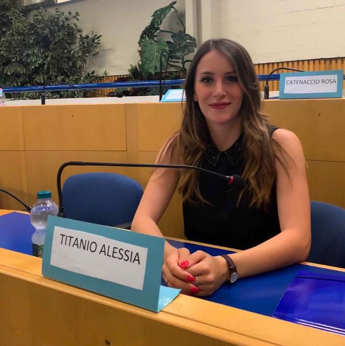 Insulti alla consigliera di Settimo, solidarietà anche da Appendino