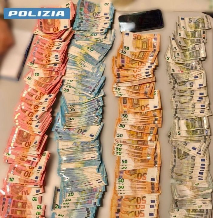 Appartamenti trasformati in laboratorio e droga nascosta in bocca: maxi-operazione antidroga in Barriera