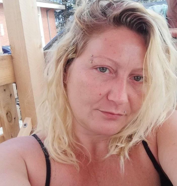 Accoltellata dal compagno a Vigevano: era Marylin Pera, di Crescentino