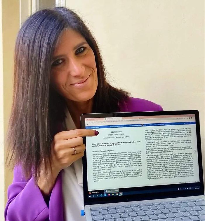 Gli auguri dell'Appendino ai dipendenti comunali:"Grazie a voi che servite la città" Gli auguri dell'Appendino ai dipendenti comunali:"Grazie a voi che servite la città"