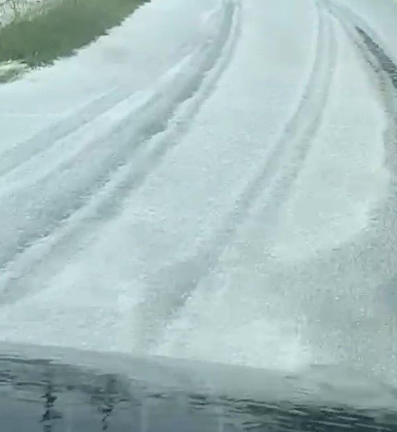 Una violenta grandinata si è abbattuta su Cavour [VIDEO]