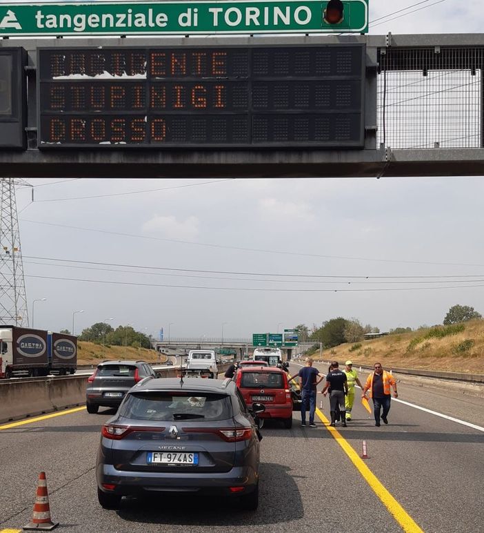 incidente tangenziale stupinigi incidente tangenziale stupinigi