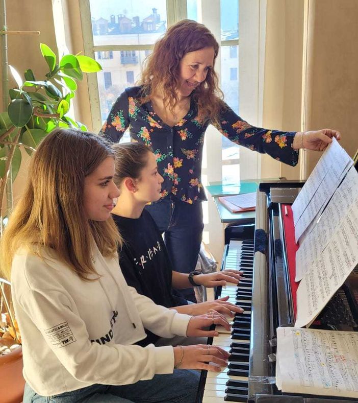 Una lezione di musica a Luserna San Giovanni con l’insegnante Patrizia Massel