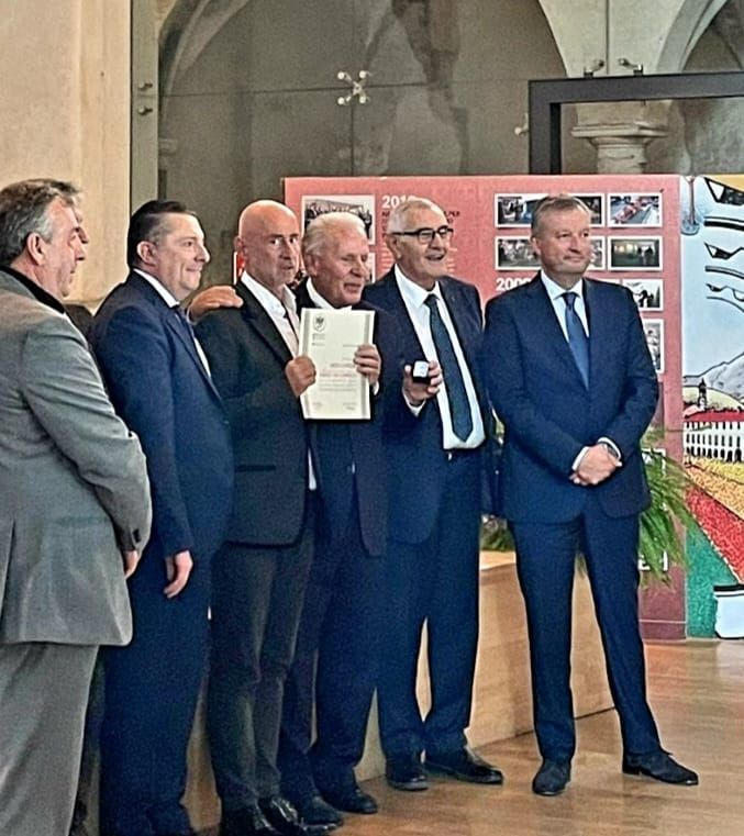 Maestri del Commercio 50&Più Confcommercio: premiato Mario Castellino di Cuneo Maestri del Commercio 50&Più Confcommercio: premiato Mario Castellino di Cuneo