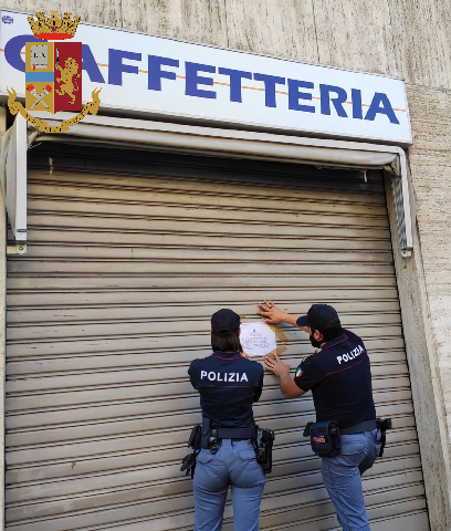 Barriera Milano, controlli nei locali: chiusi un market e un bar caffetteria Barriera Milano, controlli nei locali: chiusi un market e un bar caffetteria