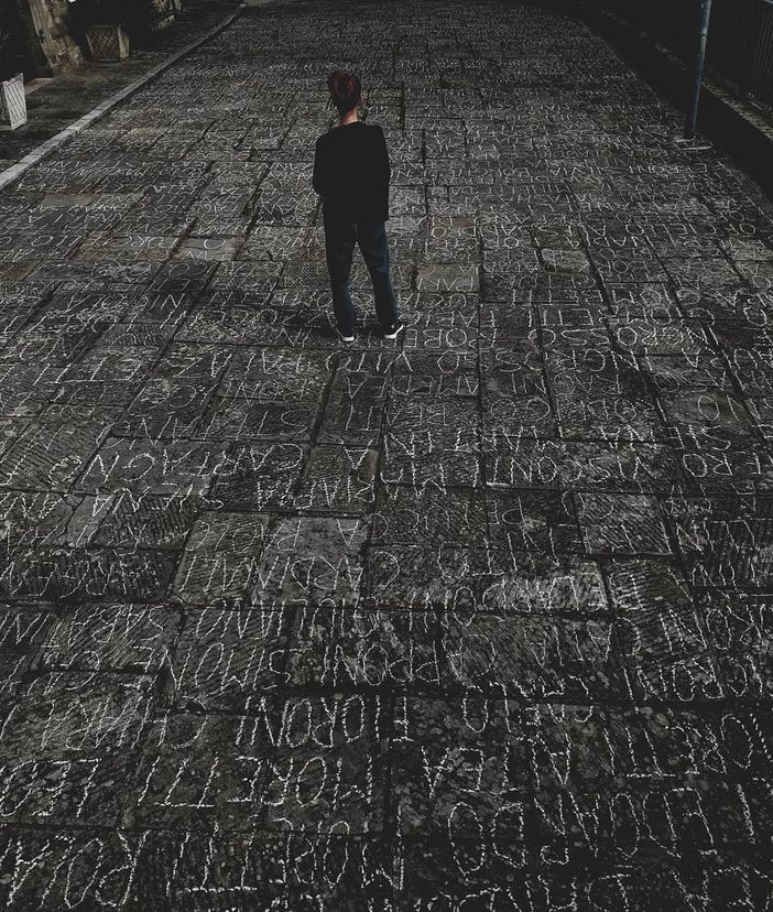 Opera Viva, Artista di Quartiere. La mappa italiana delle opere di 10 giovanissimi artisti coordinati da Alessandro Bulgini