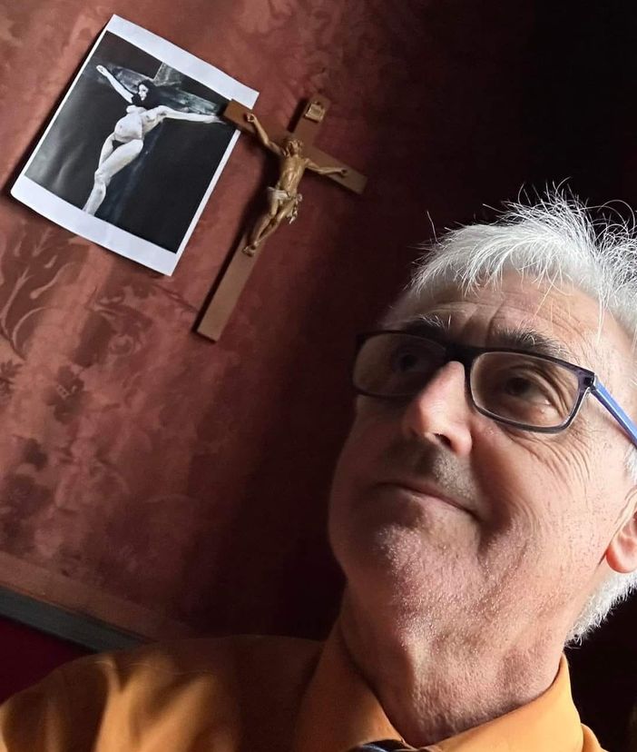 silvio viale e il crocifisso silvio viale e il crocifisso