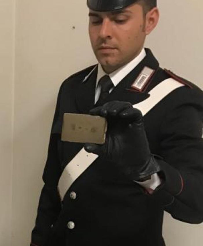 Castellamonte, trovato con marijuana e hashish in casa pronti per lo spaccio