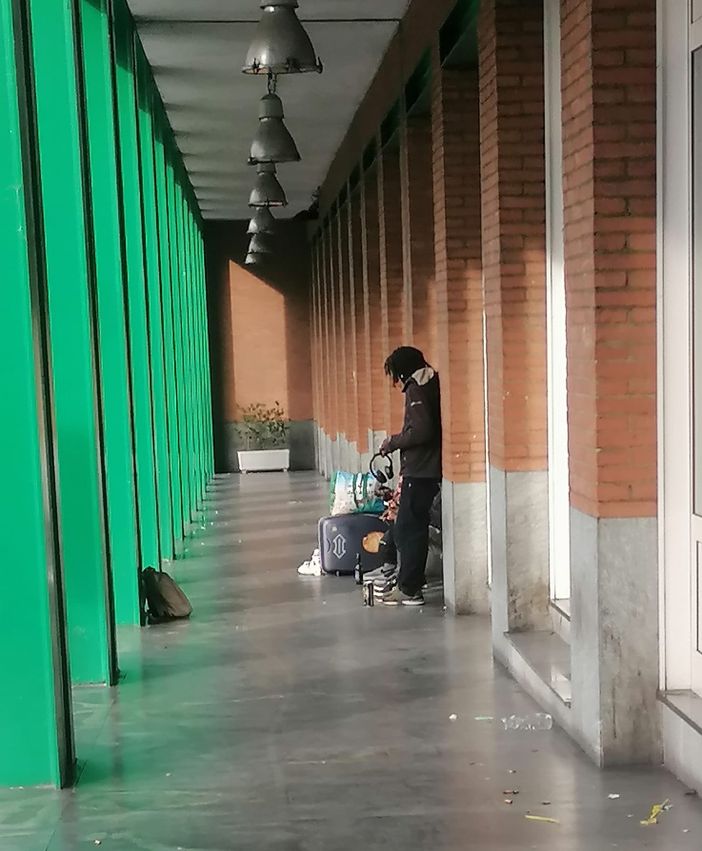 "inaccettabile che Circoscrizione e Comune di Torino continuino ad ignorare un fenomeno, come quello degli accampamenti abusivi nei giardini pubblici,