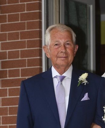 Lutto nel mondo delle bocce: è morto Franco Manzo, campione famoso per il tiro perfetto Lutto nel mondo delle bocce: è morto Franco Manzo, campione famoso per il tiro perfetto