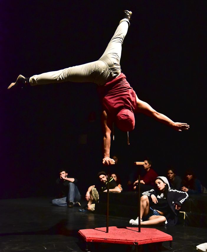 Ultimo viaggio nel circo contemporaneo con la FLIC a Torino