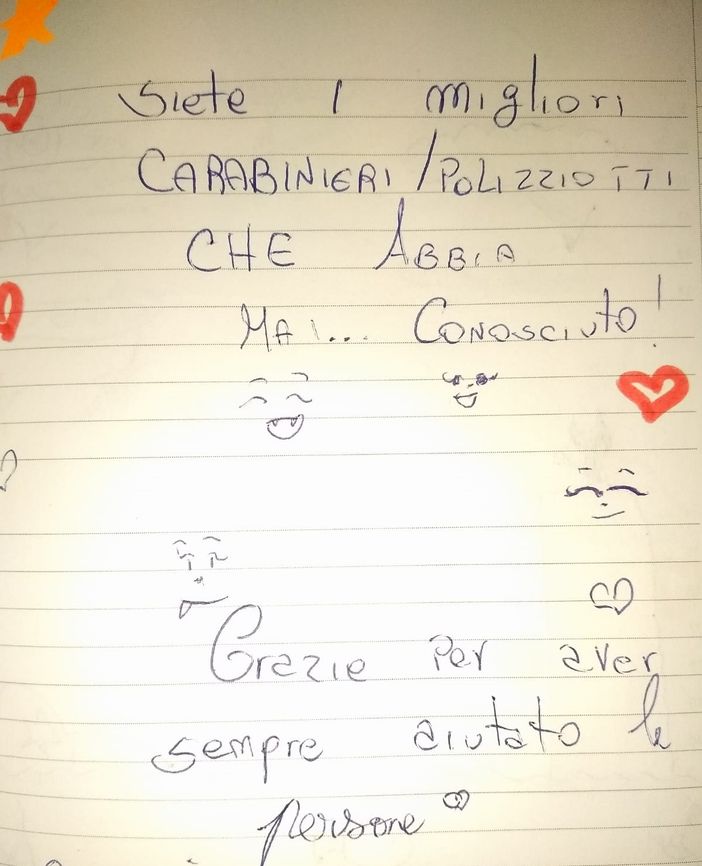 "Siete i migliori": una bambina racconta il dramma della sua famiglia ringraziando i poliziotti