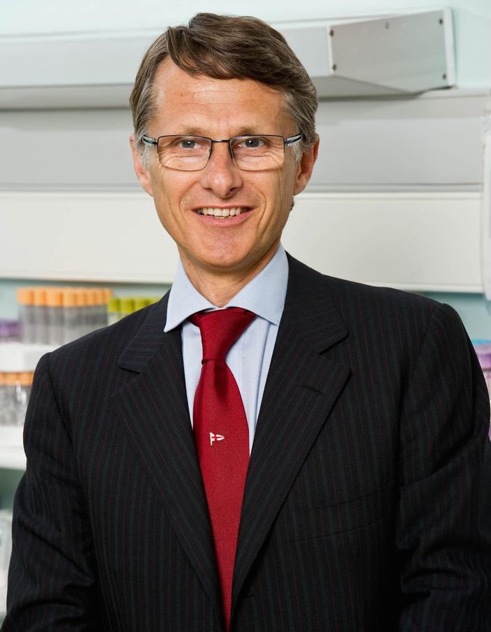 Umberto Ricardi è il nuovo direttore della scuola di Medicina dell'Università di Torino Umberto Ricardi è il nuovo direttore della scuola di Medicina dell'Università di Torino