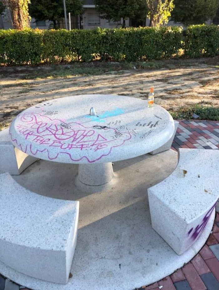 clessidra verde vandali