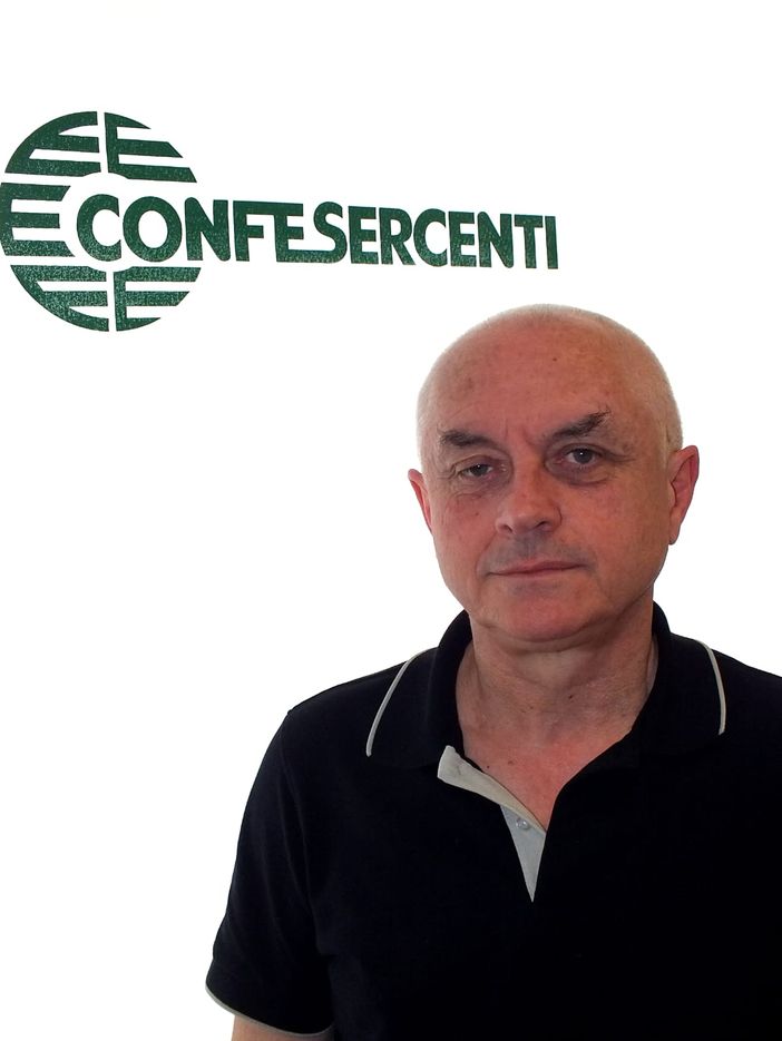 Confesercenti costituisce Assoturismo: "Un'unica sigla per rilanciare il nostro impegno in un settore strategico" Confesercenti costituisce Assoturismo: "Un'unica sigla per rilanciare il nostro impegno in un settore strategico"