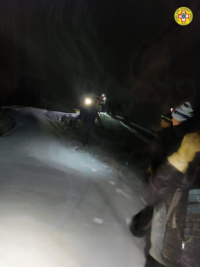 Bobbio Pellice: soccorsa una comitiva che voleva bivaccare al Salvasera Bobbio Pellice: soccorsa una comitiva che voleva bivaccare al Salvasera